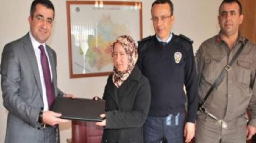 &Ccedil;alınan Bilgisayar Sahibine Teslim Edildi