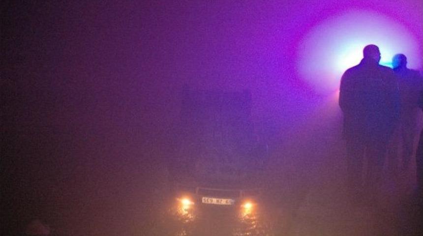 Otomobil Sisli Yolda Takla Attı