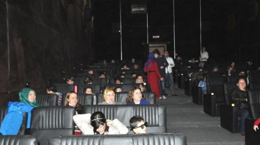 Başkan Bayram&rsquo;ın Eşi Elka Bayram Sevgi Evi &Ccedil;ocuklarıyla