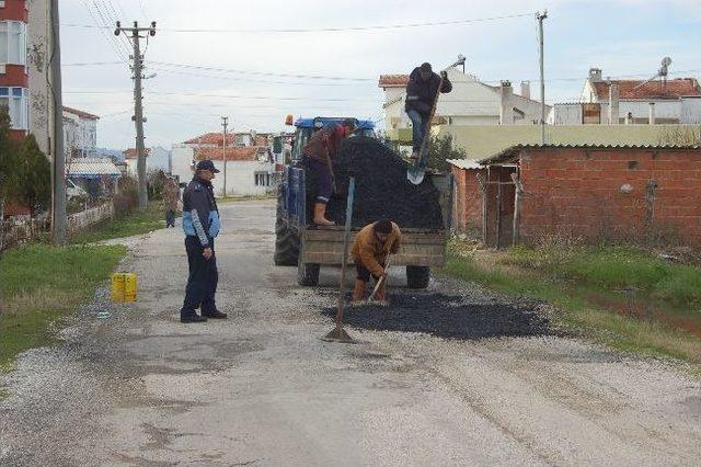 Lapseki&rsquo;de Yol D&uuml;zenleme &Ccedil;alışması 1