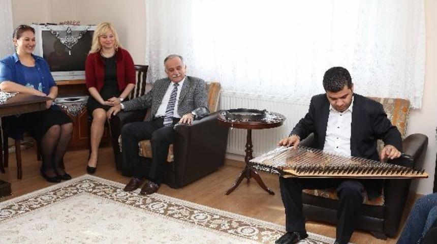 Başkan Karabağ&rsquo;a Kanunlu Karşılama