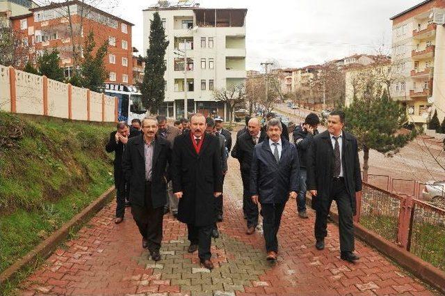 Başkan Doğan Mahalle Gezilerini S&uuml;rd&uuml;r&uuml;yor 1