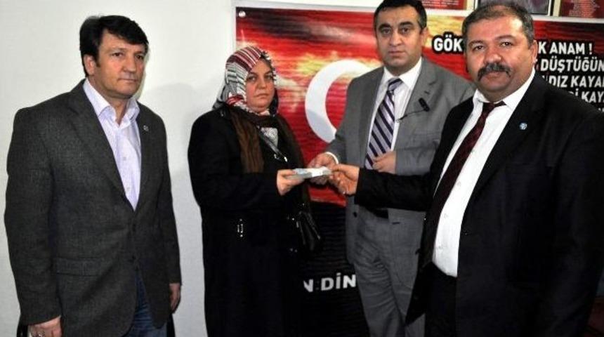 T&uuml;rk Yerel Sen Genel Merkezi&rsquo;nden Vefat Eden &Uuml;yesine Sigorta Tazminatı Verildi