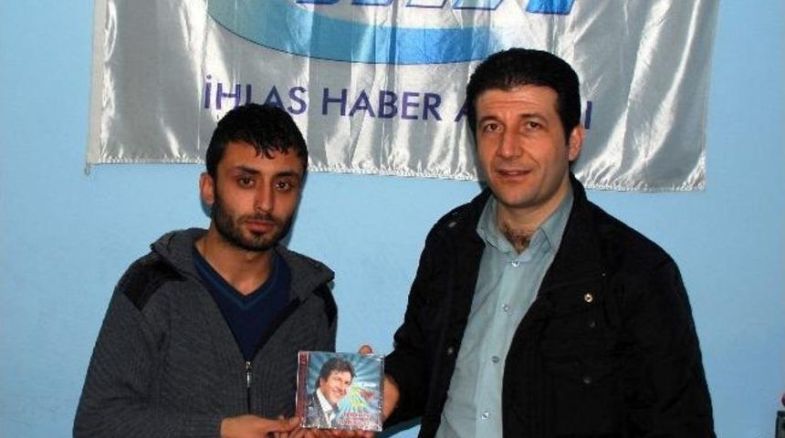 Sanat&ccedil;ı Harikases, İha&rsquo;yı Ziyaret Etti