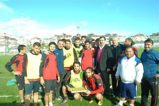 Manavgat Belediyespor Yeşilova’ya Hazırlanıyor