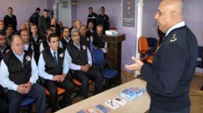 Dolmuş Şof&ouml;r&uuml; &Ouml;fkesini Seminerle Yenecek