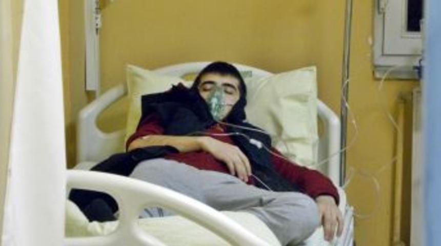 Sapanca'da 3 Kişi Gıda Zehirlenmesi Ş&uuml;phesiyle Hastaneye Kaldırıldı