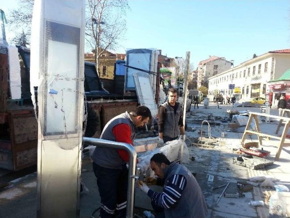 B&uuml;y&uuml;kşehir Şehir Merkezindeki Kapalı Durakları Yeniliyor