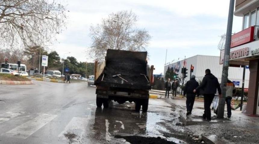 Kar Sonrası Asfalt D&uuml;zenleme &Ccedil;alışmaları