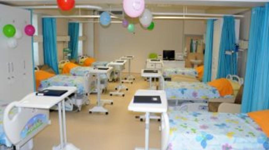 Şifa &Uuml;niversitesi Hastanesi'nde Yeni &Ccedil;ocuk Kliniği A&ccedil;ıldı