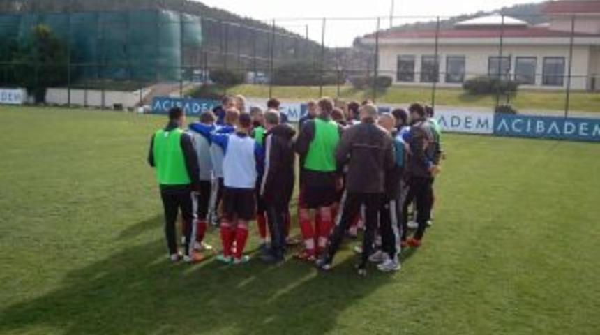 Rıza &Ccedil;alımbay: Fenerbah&ccedil;e Karşısında Hedefimiz Puan Almak