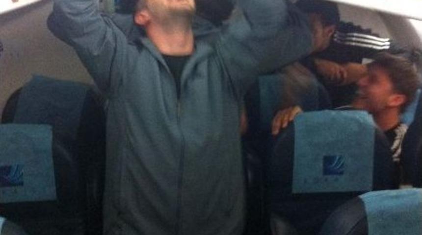 10 Bin Fitte &Ccedil;ifte Tellili Galibiyet Sevinci