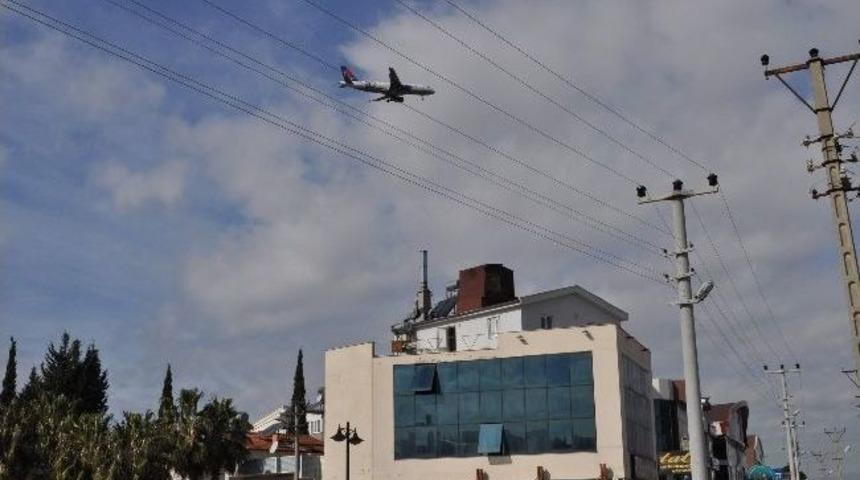 Gelan Turist Sayısı Arttık&ccedil;a Onların Şikayeti De Artıyor