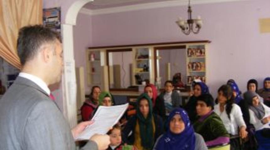 Viranşehirli Bayanlara Nezaket Kuralları Eğitimi Veriliyor