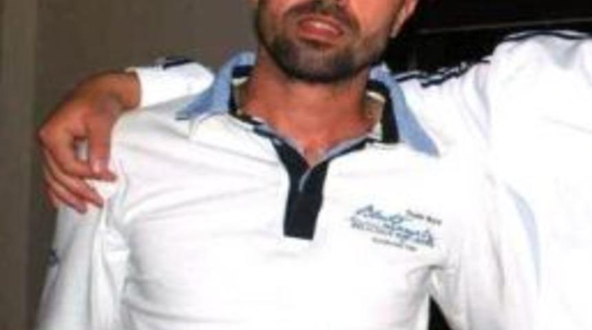 Gece Kul&uuml;b&uuml;nde Kanlı Kavga: 1 &Ouml;l&uuml;, 1 Yaralı