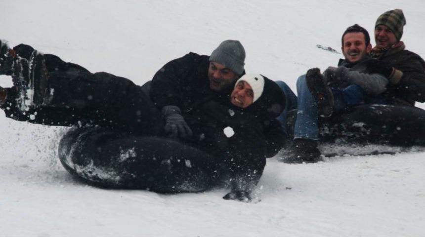 Ayder Yaylası'nda 6. Kardan Adam Şenlikleri Başladı