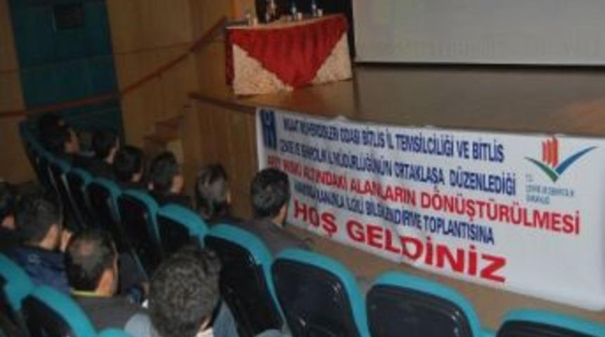 Tatvan&rsquo;da &ldquo;afet Riski Altındaki Alanların D&ouml;n&uuml;şt&uuml;r&uuml;lmesi&rdquo; Toplantısı