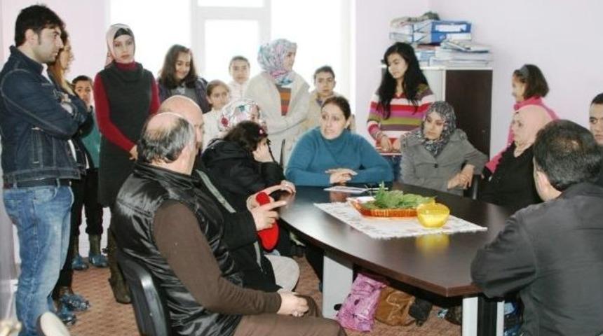 Van'da İşitme Engelliler Lise İstiyor