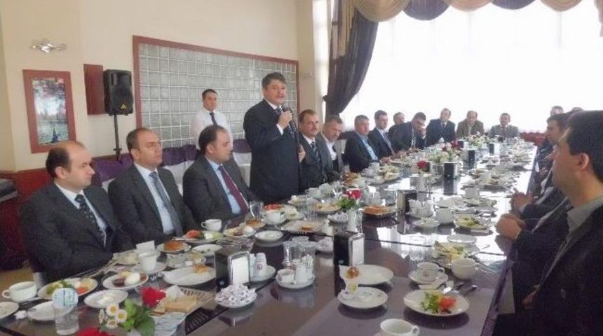 Tanrıverdi İlim Yayma Cemiyeti İle Kahvaltıda Buluştu