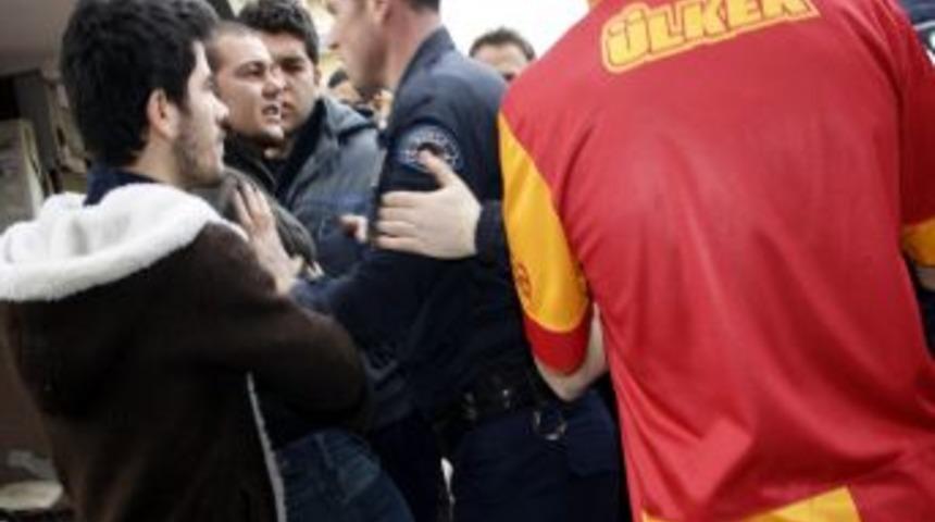 GS Store'da Biber Gazı Şoku