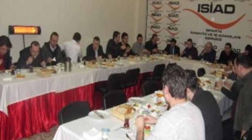 Gen&ccedil; Isiad &Uuml;yeleri Kentin Sorunlarını Değerlendirdi