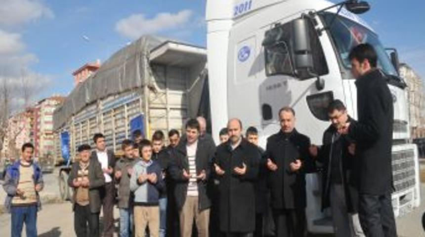 &Ccedil;orum Kimse Yok Mu Suriye Halkı I&ccedil;in 2 Tır Yardım G&ouml;nderdi