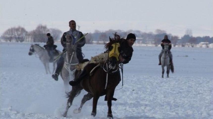 Bu Yıl 12 Mart T&ouml;renlerine Cirit Damgasını Vuracak