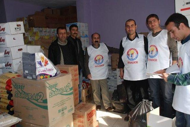 İhyader&rsquo;den Fakir Ailelere Gıda Yardımı 1