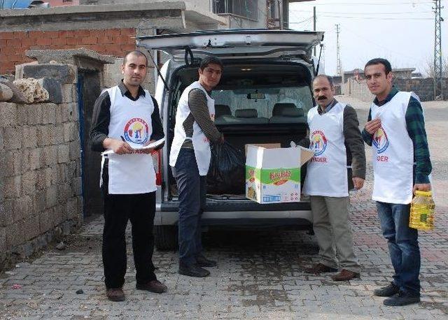 İhyader&rsquo;den Fakir Ailelere Gıda Yardımı 3