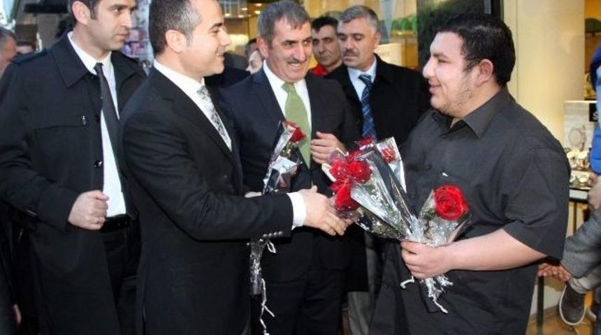 Bakan Kılı&ccedil; Esnaf Ziyaret Yaptı