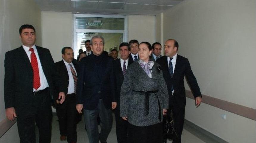 Bakan Eker Diyarbakır&rsquo;da &Ccedil;eşitli A&ccedil;ılış Ve Temel Atma T&ouml;renine Katıldı