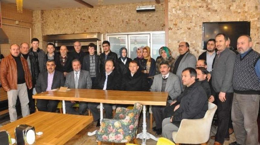 Din G&ouml;revlileri Burs Dağıtmaya Devam Ediyor