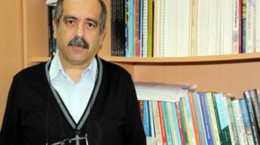 Bunalıma Giren Kişi, &Ccedil;ıkar Yol Olarak İntiharı G&ouml;r&uuml;yor