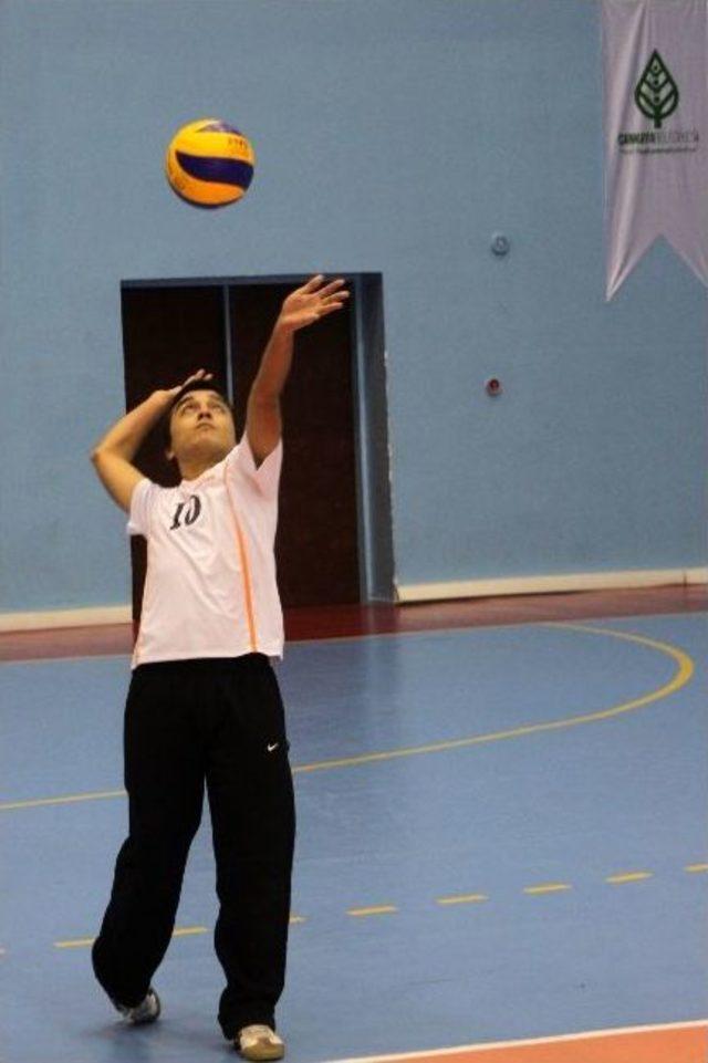 Şeker &Ccedil;ocuklar Voleybolla G&uuml;&ccedil;leniyor, Diyabetle Barışıyor 2