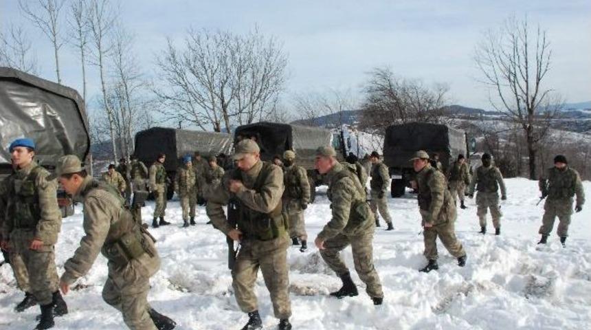 Canlı bomba toprağa verildi