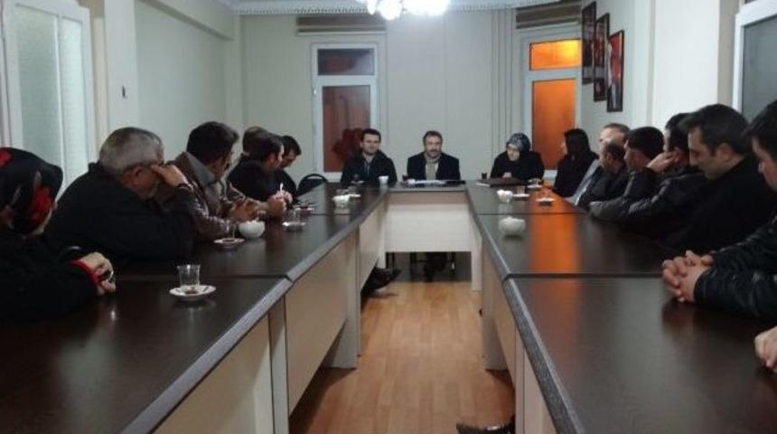 Ak Parti Erzurum Milletvekili Yavilioğlu, Aziziye İl&ccedil;e Teşkilatını Ziyaret Etti