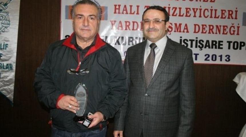 Halı Yıkama Sekt&ouml;r&uuml; Kimliğini Arıyor