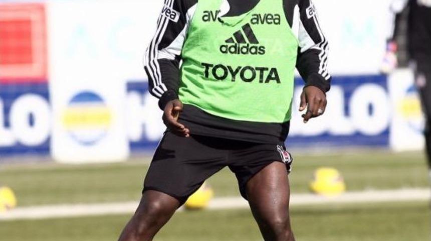 Mamadou Niang Ilk Antrenmanına &Ccedil;ıktı
