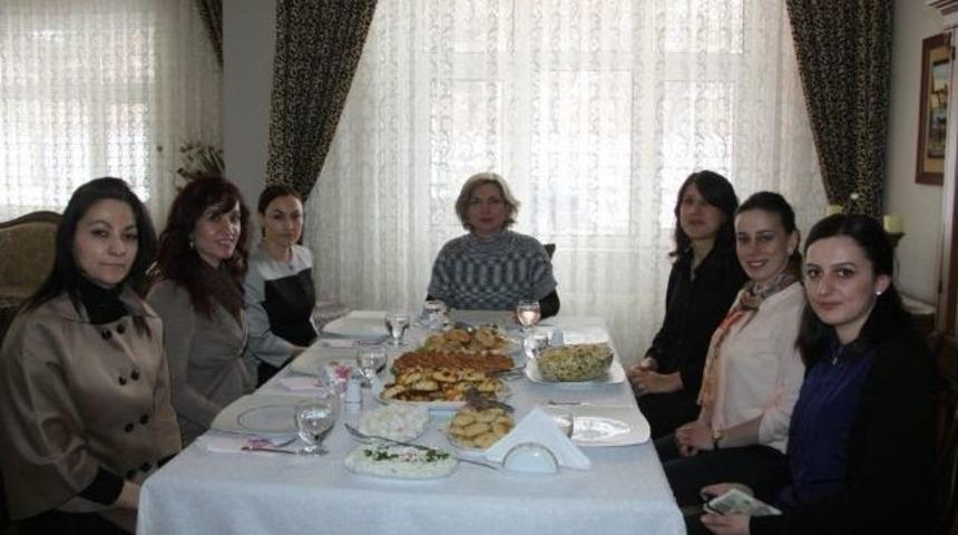 Ağrı&rsquo;da &lsquo;g&ouml;n&uuml;l El&ccedil;ileri Projesi&rsquo; Devam Ediyor