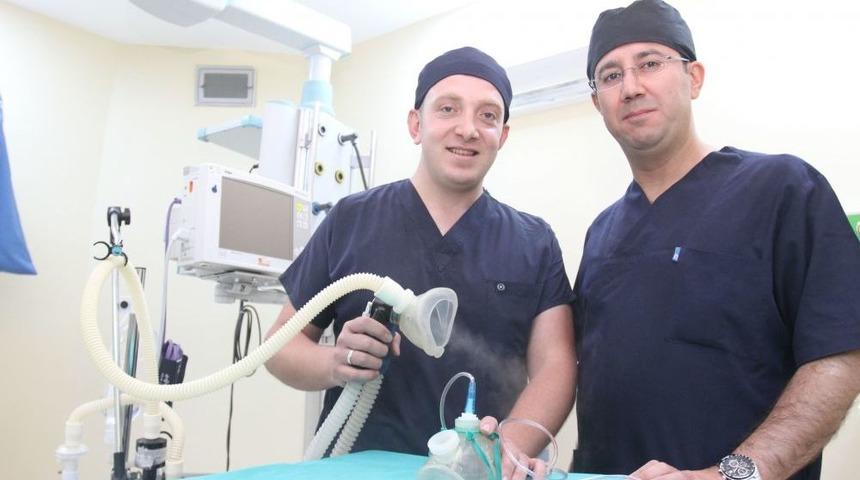 Anestezi Teknikeri, Hastalar I&ccedil;in &Ccedil;ok Y&ouml;nl&uuml; Maske Icat Etti