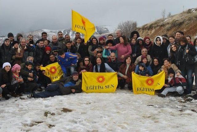 İzmirli Eğitimcilerden Bozdağ&rsquo;da Kar Keyfi 1