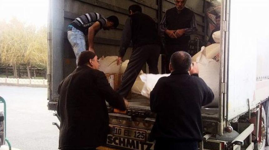 Suriyeli M&uuml;ltecilere Yıldızeli&rsquo;nden Yardım Eli Uzandı