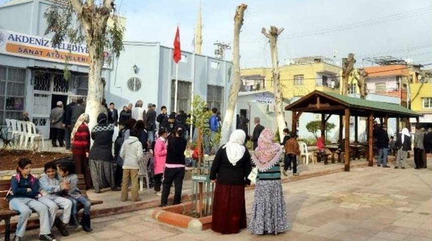 Akdeniz Belediyesi &Ccedil;ilek Taziye Evini A&ccedil;tı