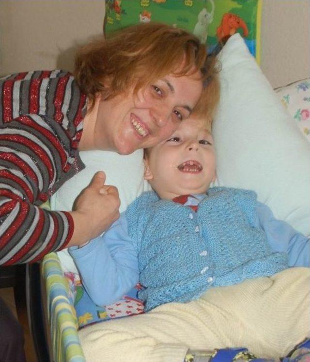 İş&ccedil;i Maaşı Y&uuml;ksek Geldiği İ&ccedil;in &Ccedil;ocuğuna &Ouml;z&uuml;rl&uuml; Maaşı Alamıyor...(&ouml;zel Haber) 3