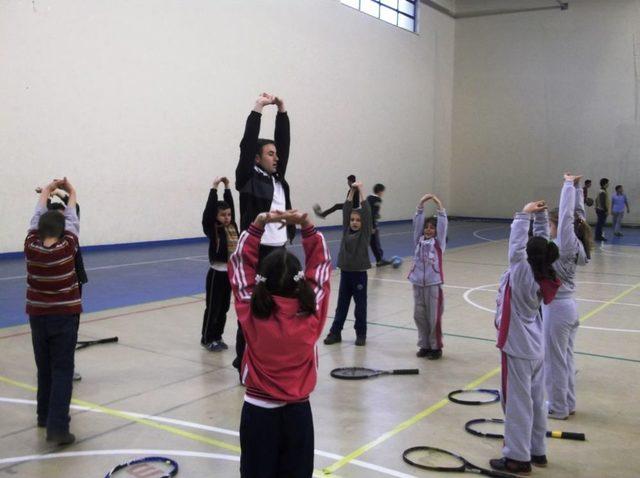 G&ouml;lyaka Sporda Atağa Ge&ccedil;ti 3