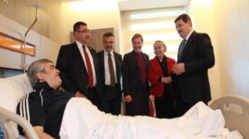 Başkan K&ouml;şker'den Ameliyat Olan İl&ccedil;e Başkanına Ziyaret