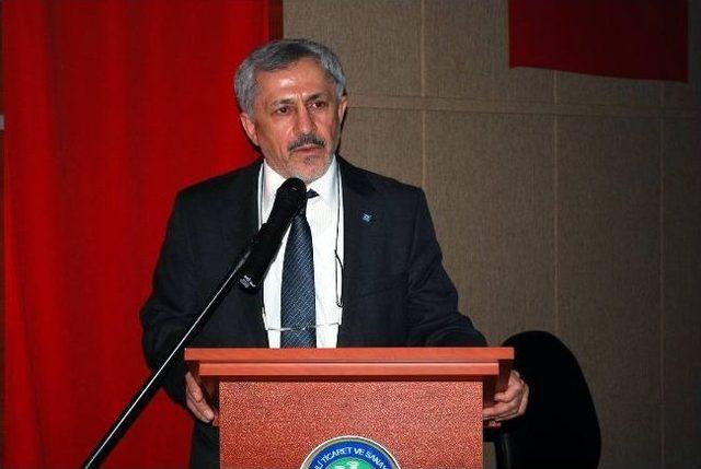 Salihli&rsquo;de B&uuml;y&uuml;kşehir Ve Vergi Konulu Sempozyum D&uuml;zenlendi 2