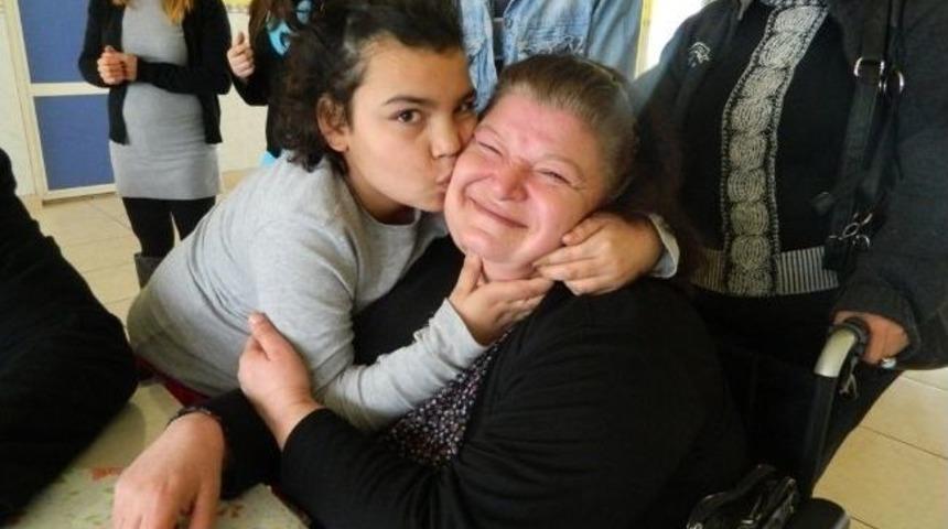 Burhaniye&rsquo;de Engellilerden Anlamlı Ziyaret