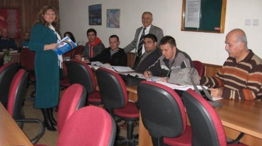 Burhaniye&rsquo;de Rus&ccedil;a Kursu A&ccedil;ıldı