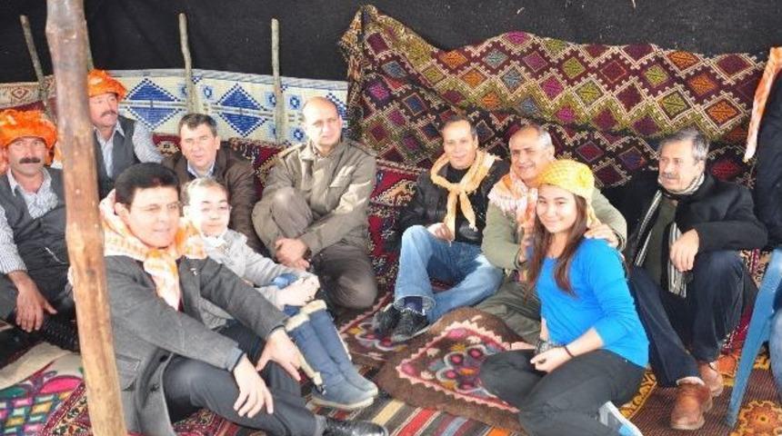 Pehlivan Develer Torbalı&rsquo;da Er Meydanına &Ccedil;ıktı